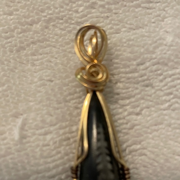 Fossil Pendant - Picture 3 of 4